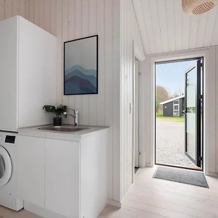 1604-aakirkeby-havrebakken-9 *